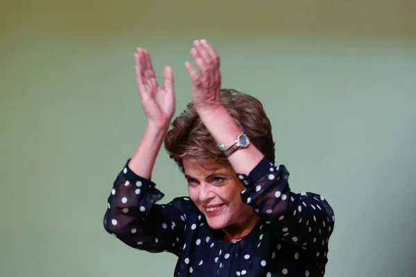 Não é possível se falar em dolo, diz laudo de defesa de Dilma