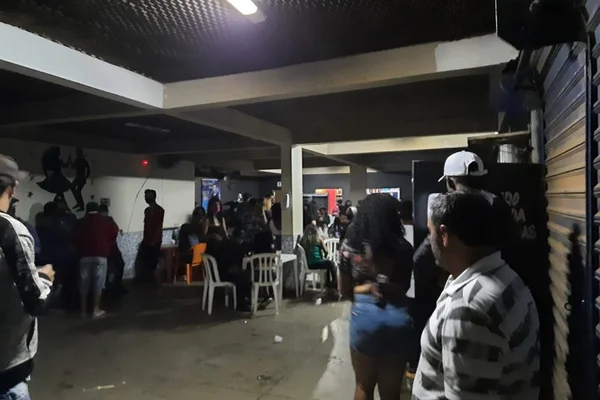 Evento com aglomeração