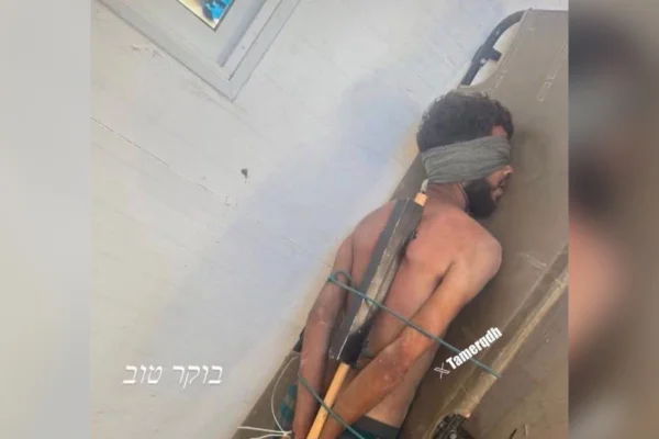 Israel investiga foto de palestino amarrado após denúncia de tortura
