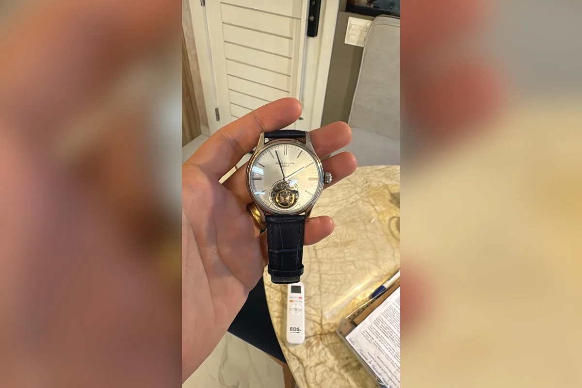 Veja os carrões de luxo apreendidos pela PF em ação contra desvios na Saúde - imagem 11 Veja os carrões de luxo apreendidos pela PF em ação contra desvios na Saúde - imagem 11