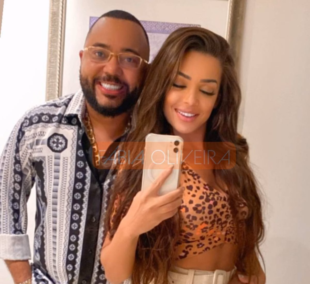 exclusivo dudu nobre flagrado aos beijos rainha de bateria5