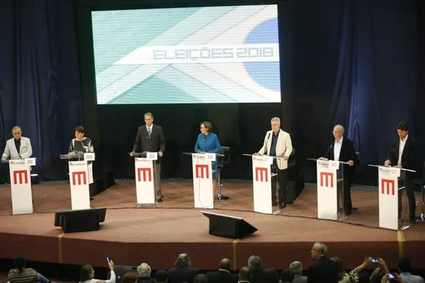 Intenção de voto diminui quando candidatos fogem de debates