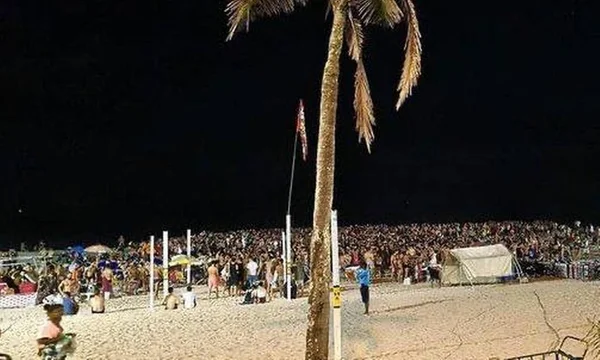 Festa lota areias de Ipanema na madrugada de quinta-feira (31/12)