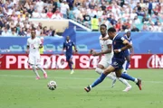 Mbappé marcou dois contra Inglaterra Mbappé marcou dois contra Inglaterra