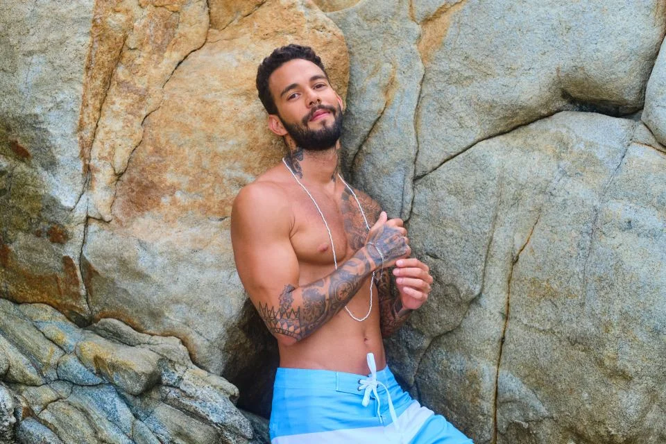 Igor Paes - 27 anos, empresário, Bahia - Gosta de festa e curtição, tem uma energia contagiante e não consegue ficar parado. Entra para vencer e sempre consegue o que quer. Faz o que acha certo e não se prende a regras ou convenções Igor Paes - 27 anos, empresário, Bahia - Gosta de festa e curtição, tem uma energia contagiante e não consegue ficar parado. Entra para vencer e sempre consegue o que quer. Faz o que acha certo e não se prende a regras ou convenções