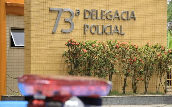Fachada 73ª DP
