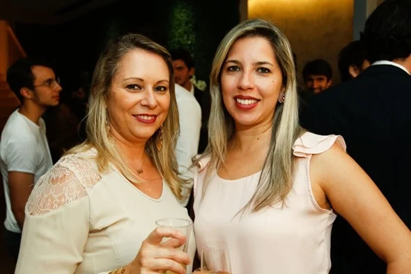 Valeska Cunha e Carina Lopes Valeska Cunha e Carina Lopes