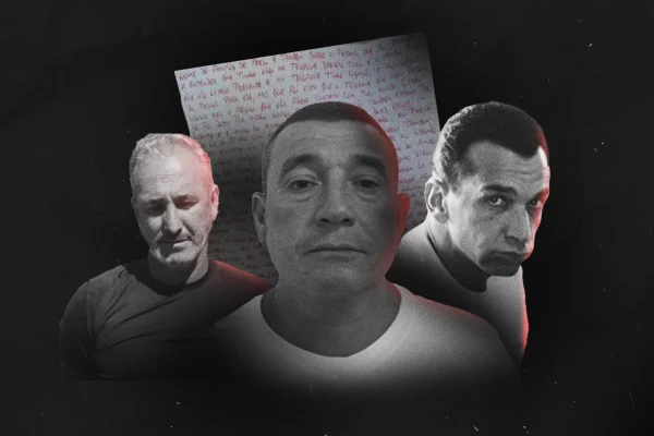 Imagem preto e branca de três homens, com fundo preto - Metrópoles