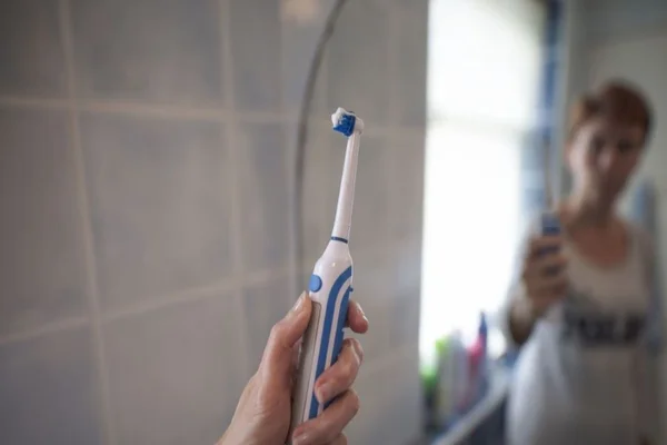 Escova de dentes elétrica