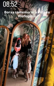 Virginia Fonseca, Maria Alice e Maria Flor fazem selfie Virginia Fonseca, Maria Alice e Maria Flor fazem selfie