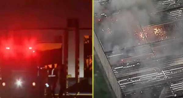 foto colorida de incêndio atinge galpão de pneus em Barueri - Metrópoles