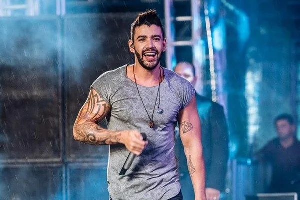 Oficiais de Justiça vão intimar Gusttavo Lima durante show em Brasília