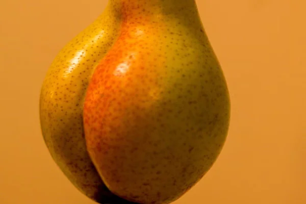 Vem de costas: veja as 3 melhores posições para um sexo anal delicioso