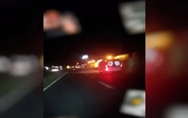 goias torcedores perseguem ambulancia com torcedor rival