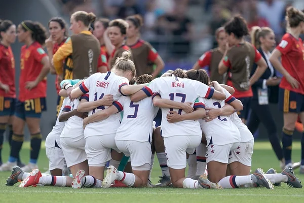 EUA batem Espanha e pegam a França no Mundial Feminino