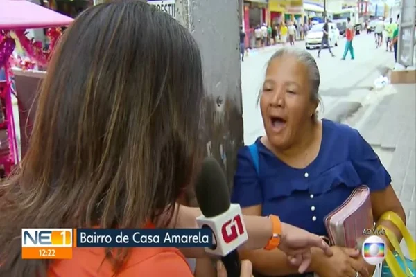Mulher levanta a saia na Globo e repórter se desespera ao vivo