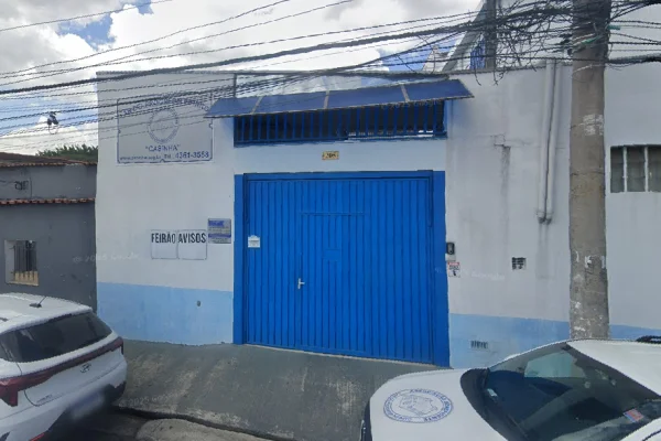 Imagem colorida de instituto. Metrópoles