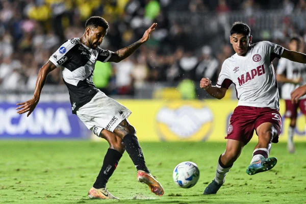 Imagem de jogo entre Vasco e Lanús pela Sul-Americana - metrópoles