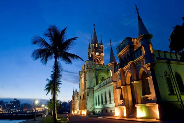 Noite ostentação: relembre a história do Baile da Ilha Fiscal