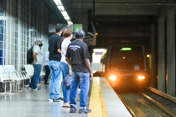Metrô - Metrópoles