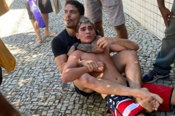 Ex-UFC imobiliza homem e impede assalto no Rio de Janeiro
