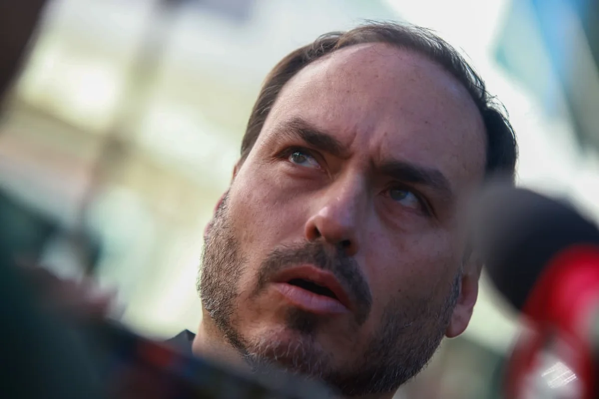 Patrimônio de Carlos Bolsonaro cresce 40% em 2 anos e atinge R$ 2,7 milhões
