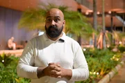 Entre abraços, lágrimas e orações, parentes e líderes religiosos se reuniram para pedir um milagre na recuperação da criança Entre abraços, lágrimas e orações, parentes e líderes religiosos se reuniram para pedir um milagre na recuperação da criança