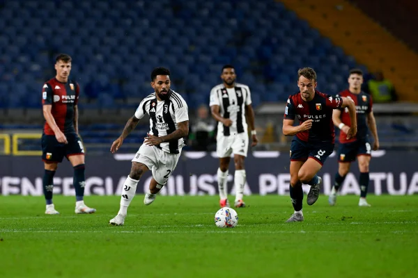 Foto colorida do jogo entre Genoa e Juventus, pelo Campeonato Italiano temporada 2024-25 - Metrópoles
