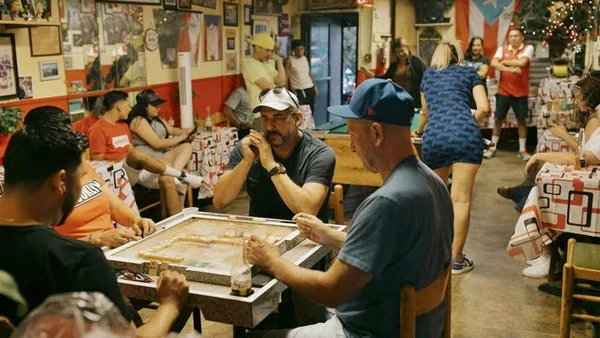 Bar latino que apareceu no Super Bowl é queridinho de Bad Bunny