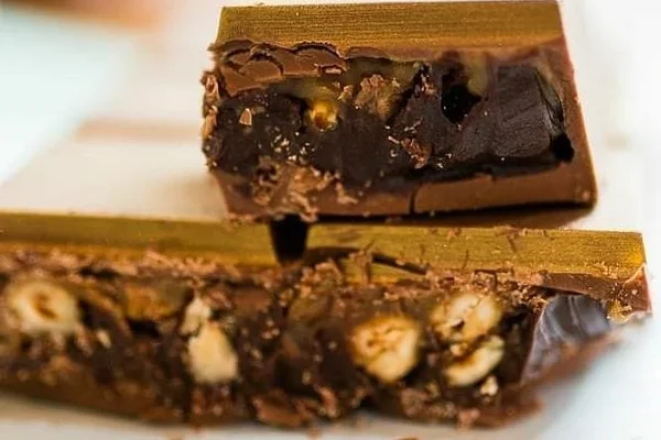Páscoa exagerada: conheça barras de chocolate com mais de 1kg