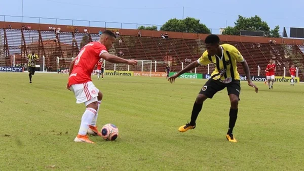 Internacional vence no último lance a avança à 3ª fase da Copa SP
