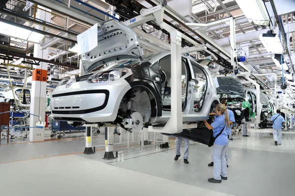 Tragédia no RS faz Volkswagen dar férias coletivas em 3 fábricas de SP
