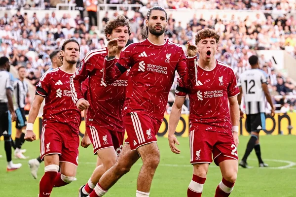 Premier League: Szoboszlai faz no fim e Liverpool empata com Newcastle