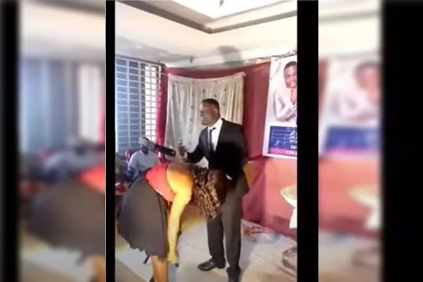 Pastor depila mulheres no culto para atrair espírito santo