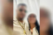 Fariseus: “missionária do CV” posa com fuzil banhado a ouro no Rio - imagem 4