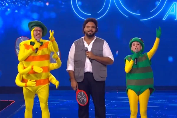 Os humoristas Fábio Porchat, Paulo Vieira e Tatá Werneck