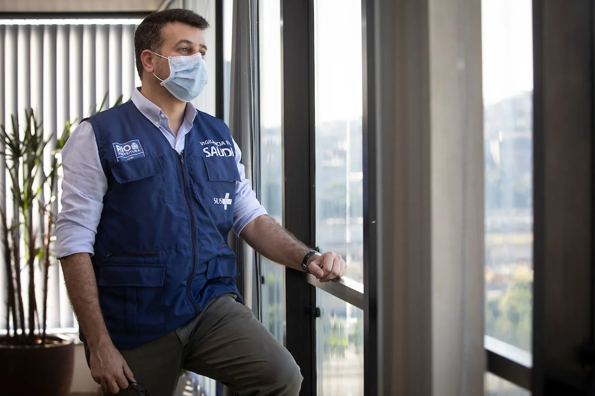 “Em outubro, vamos voltar a aglomerar, abraçar e beijar”, diz secretário de Saúde do RJ - imagem 7 “Em outubro, vamos voltar a aglomerar, abraçar e beijar”, diz secretário de Saúde do RJ - imagem 7