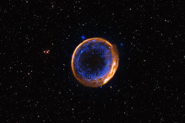 Imagem colorida de explosão dupla de estrela - Metrópoles