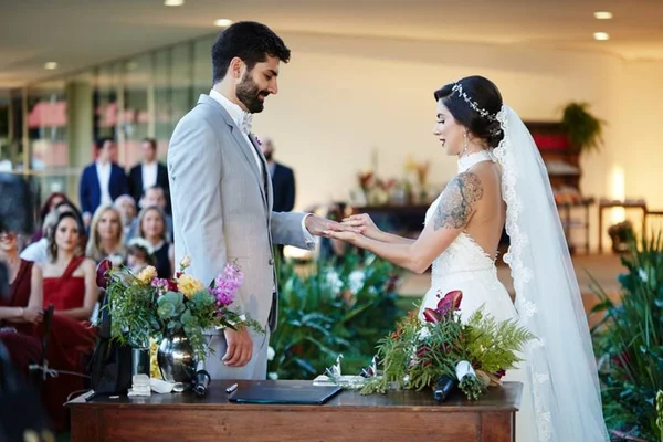 Jéssica Soares e Daniel França trocam votos no Brasília Palace Hotel