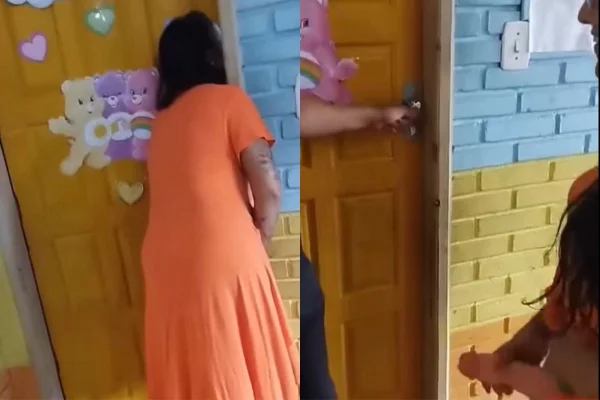 Imagem colorida de diretora com pênis de borracha em escola infantil - Metrópoles