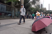 Pessoas em dia frio em São Paulo