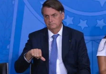 Recuo no nome do vice mostra preocupação de Bolsonaro com derrota