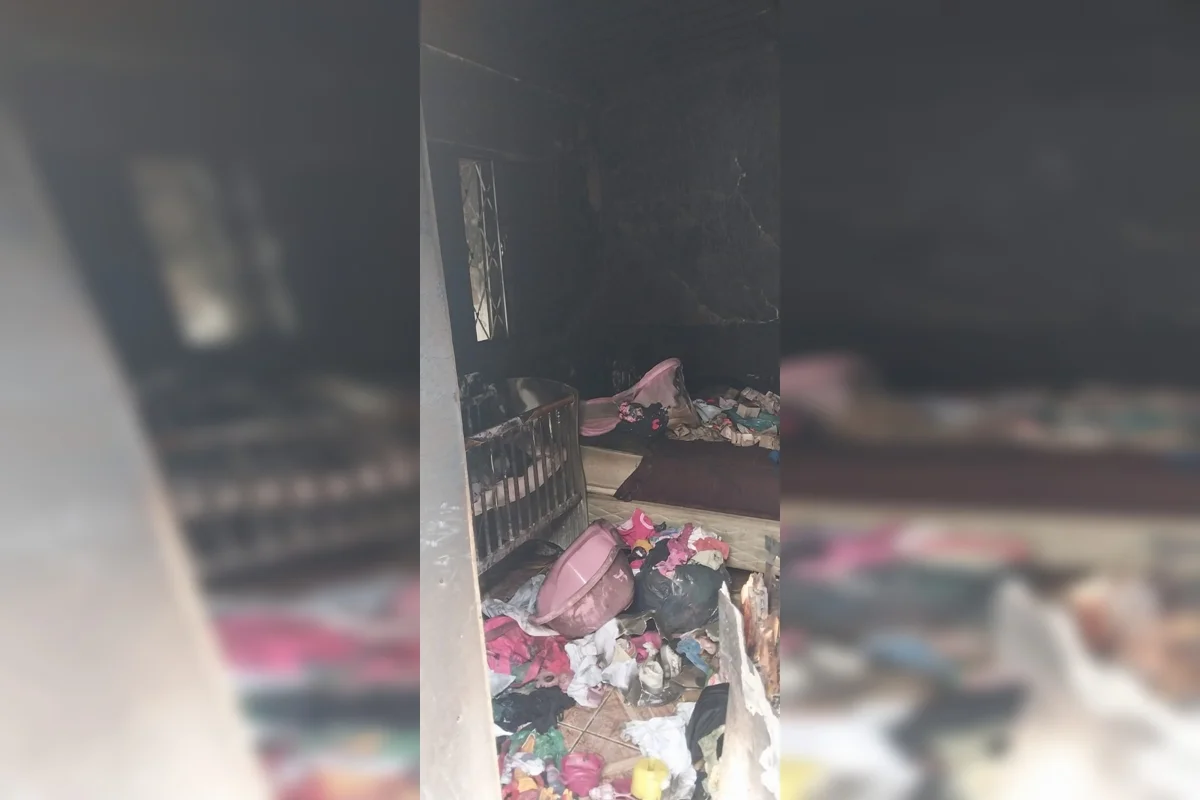 Casal com 5 filhos tem casa destruída por incêndio no DF: “Perdemos tudo” - imagem 6 Casal com 5 filhos tem casa destruída por incêndio no DF: “Perdemos tudo” - imagem 6