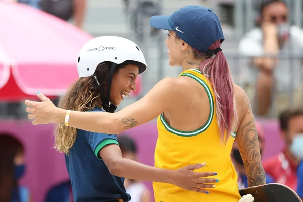 Leticia Bufoni defende Rayssa Leal em meio à polêmica com COB