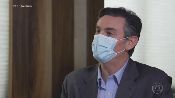 Alan Landecker foi denunciado por oito pacientes, que tiveram deformidades e infecções bacterianas após procedimento de rinoplastia