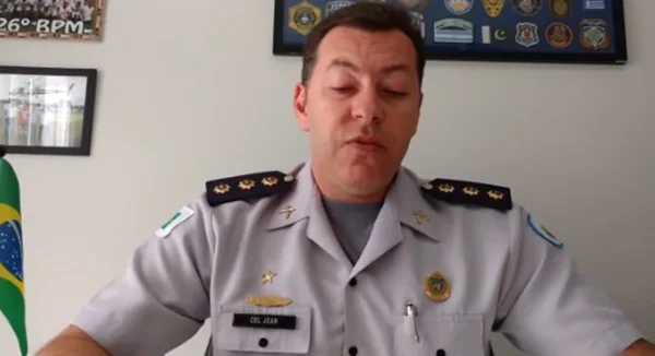 Após cobrar aumento salarial, coronel da PM é exonerado no DF
