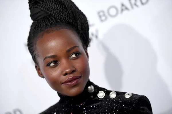 Representatividade: Lupita Nyong’o está escrevendo um livro infantil