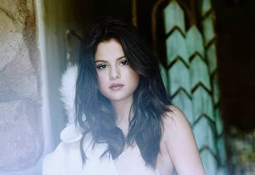 A cantora Selena Gomez faz show no dia 8/12, no Net Live Brasília