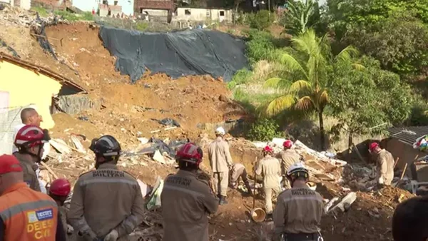 Deslizamento deixa 5 mortos, 3 feridos e 2 desaparecidos em PE