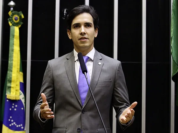 Empresário acusa deputado do Republicanos de ameaçá-lo com arma